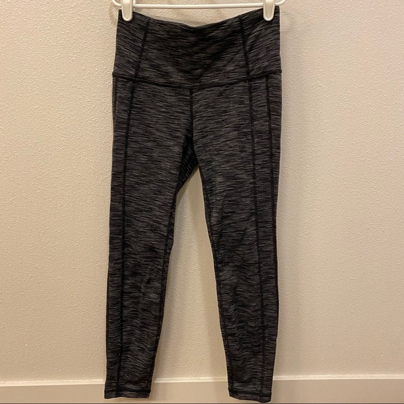 Athleta Workout 7/8 Ankle Leggings XSP - Picture 1 of 4